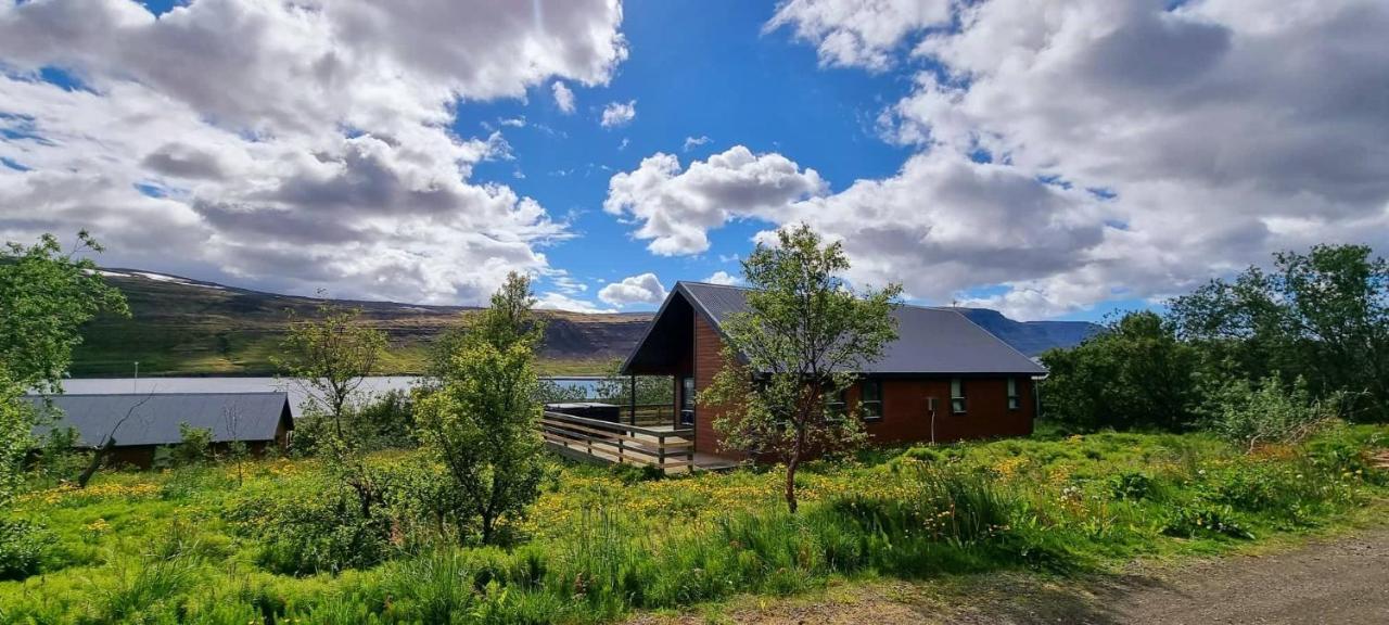 Dixon Cabin Nr. 4 / Dixon Sumarhus Nr. 4 Talknafirthi Talknafjordur Exterior photo